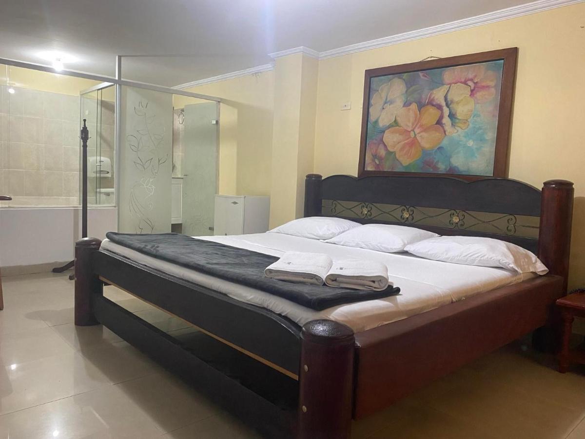 Hotel Caldas Plaza מראה חיצוני תמונה