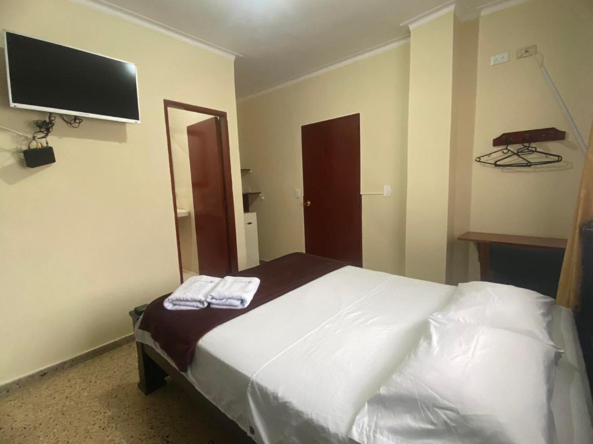Hotel Caldas Plaza מראה חיצוני תמונה