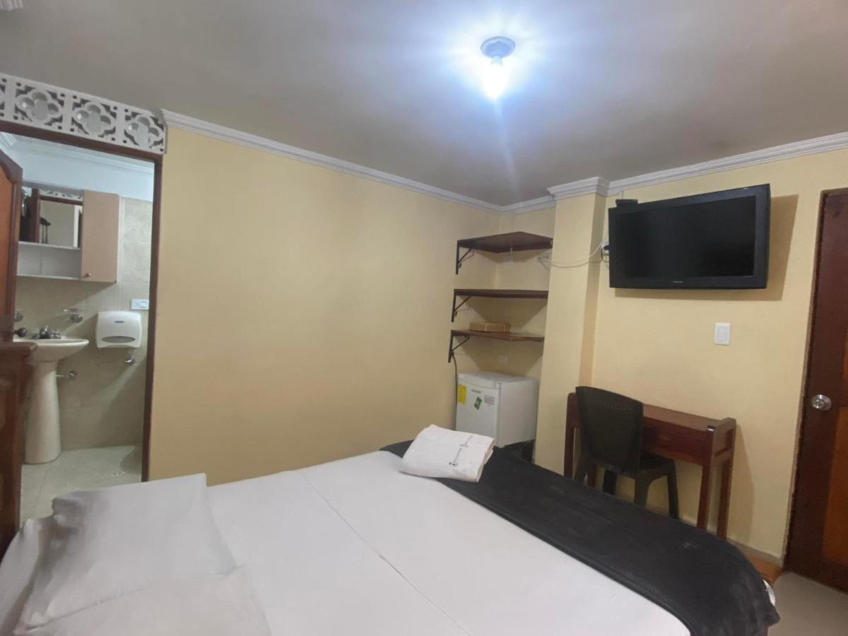 Hotel Caldas Plaza מראה חיצוני תמונה