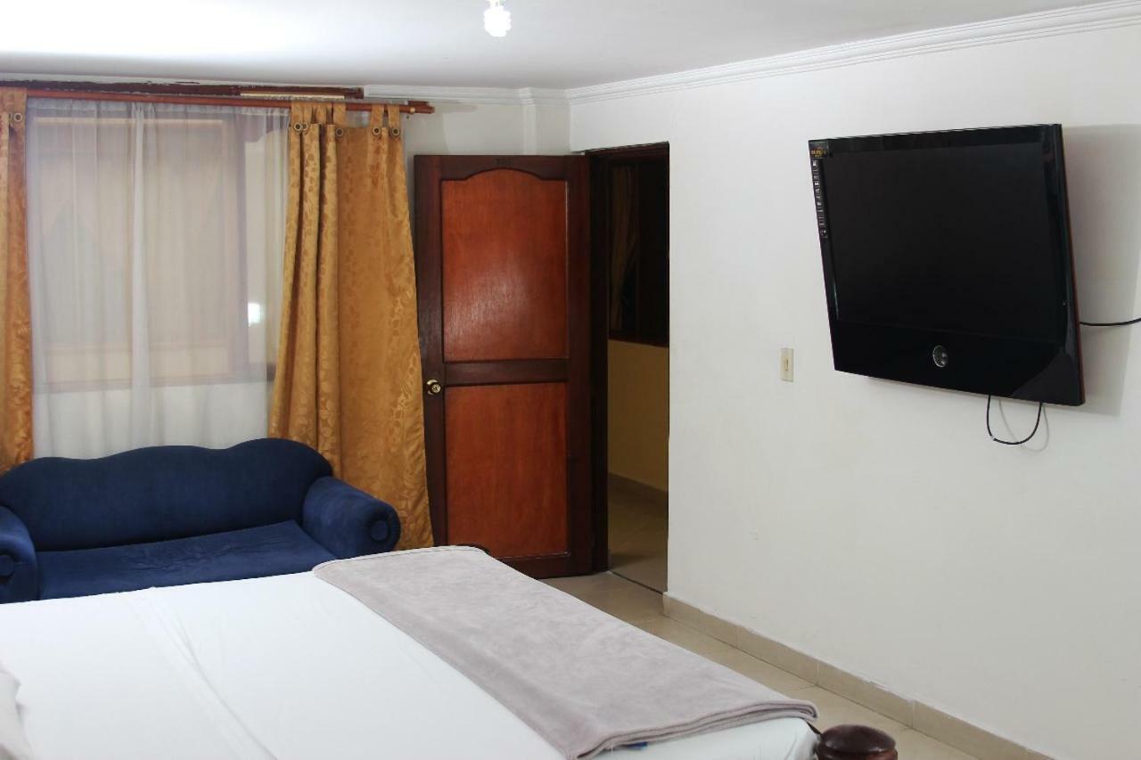 Hotel Caldas Plaza מראה חיצוני תמונה